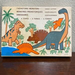 Vintage, 1980, Set of 6, Prehistoric Metal Dinosaur Cookie Cutters